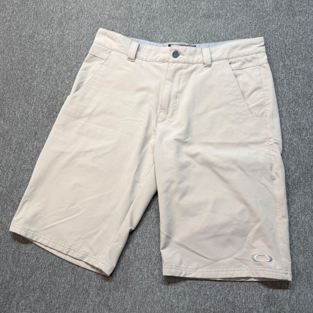 Oakley Mens Golf Shorts Tan Khaki Performance Stretch Flat Front Size 33W